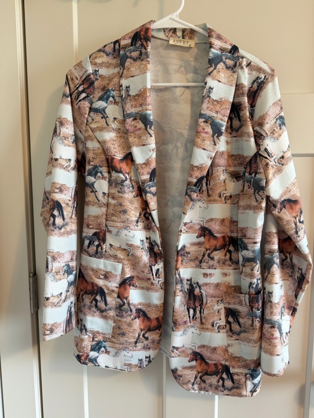 Avery Horse-Print Blazer in Brown and Cream